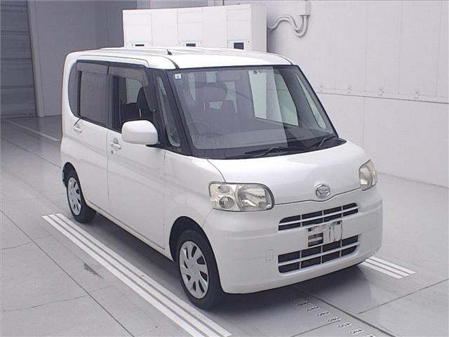 DAIHATSU TANTO — фото