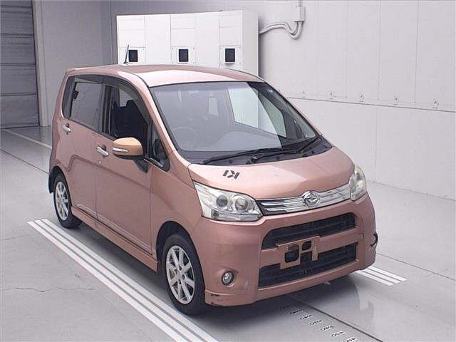 DAIHATSU MOVE — фото