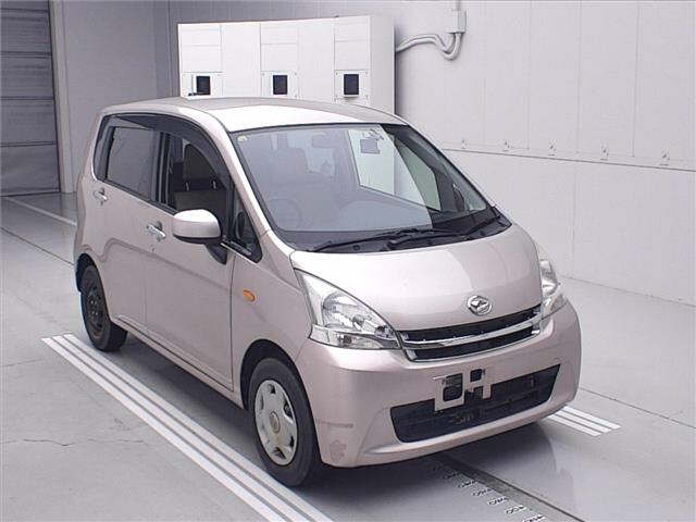 DAIHATSU MOVE — фото