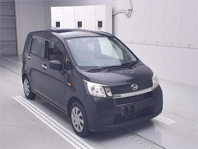DAIHATSU MOVE — фото