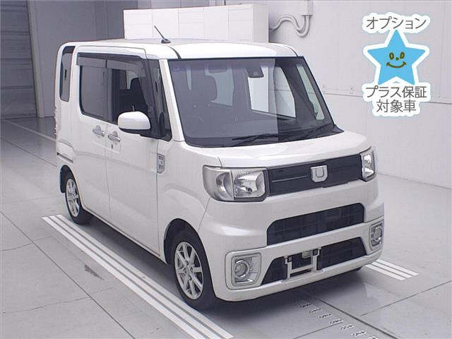 DAIHATSU WAKE — фото