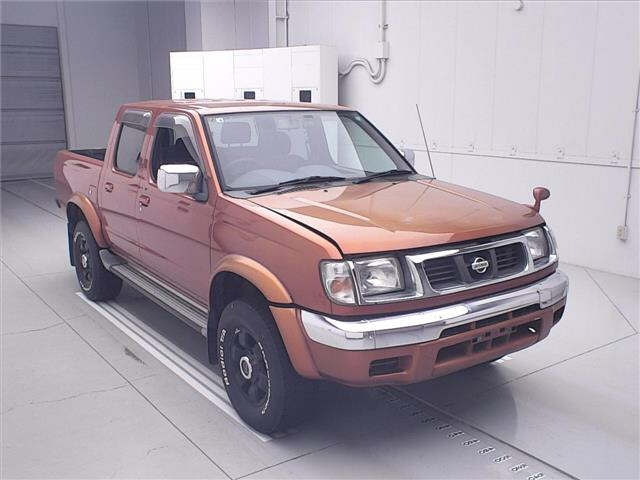 NISSAN DATSUN — фото