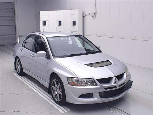 MITSUBISHI LANCER — фото