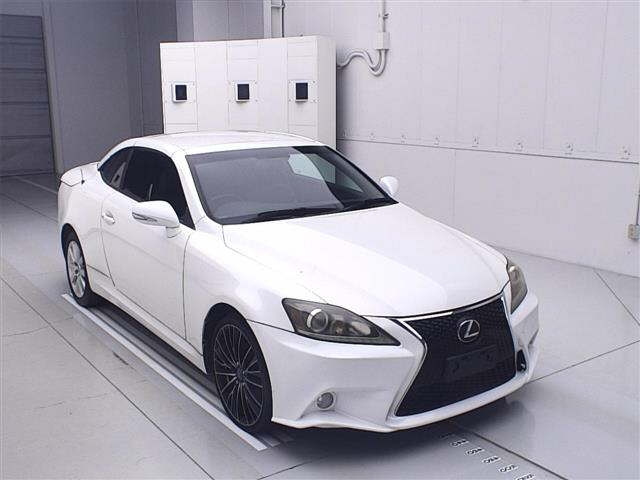 LEXUS IS — фото