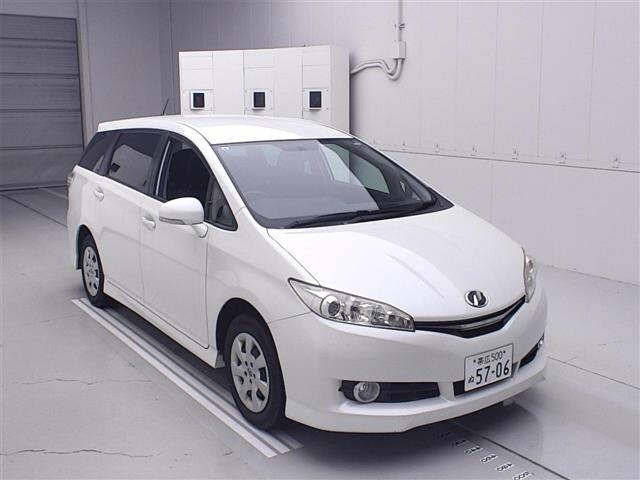 TOYOTA WISH