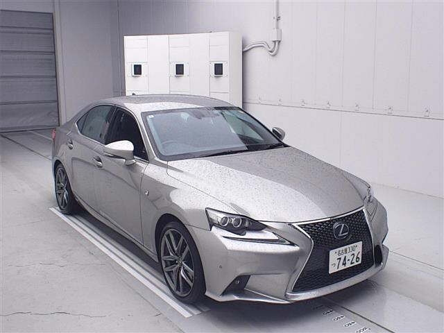 LEXUS IS