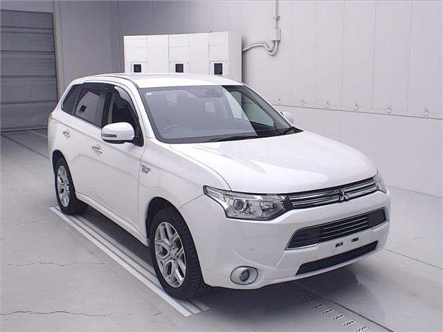 MITSUBISHI OUTLANDER PHEV