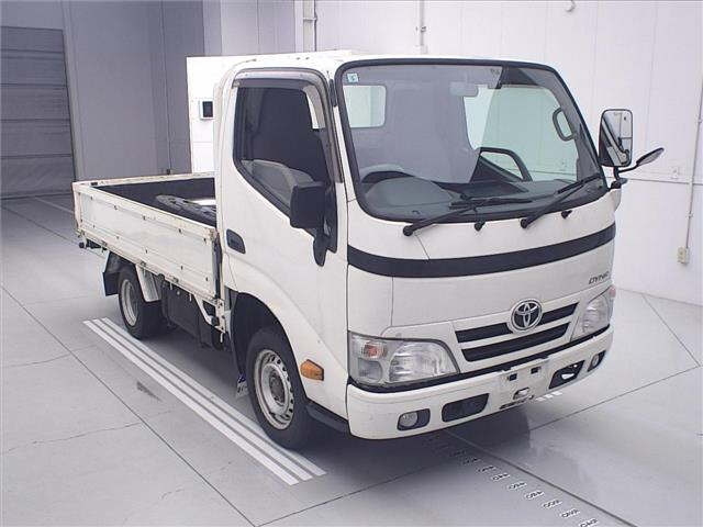 TOYOTA DYNA