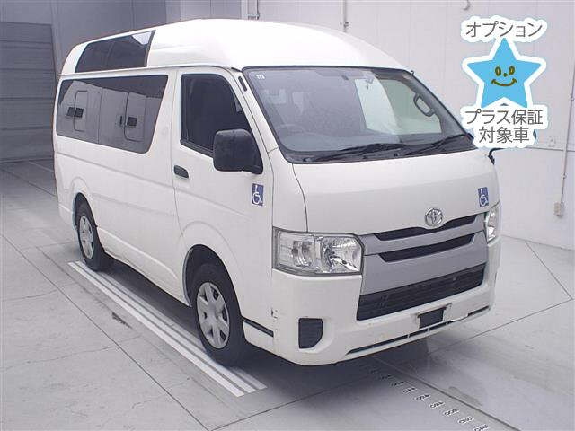 TOYOTA HIACE — фото