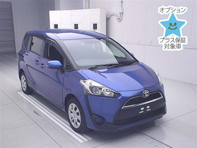 TOYOTA SIENTA — фото