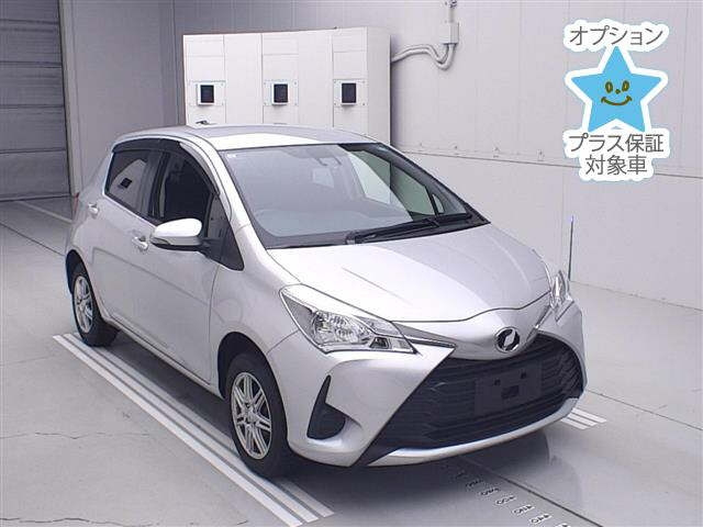 TOYOTA VITZ — фото