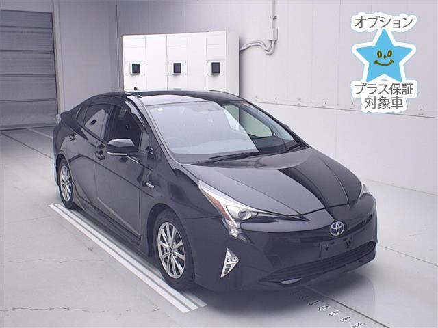TOYOTA PRIUS — фото