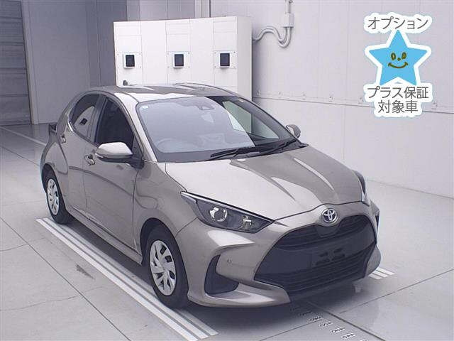 TOYOTA YARIS — фото