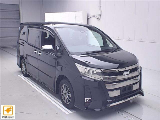 TOYOTA NOAH — фото