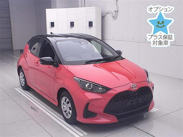 TOYOTA YARIS — фото