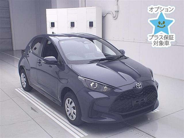 TOYOTA YARIS — фото
