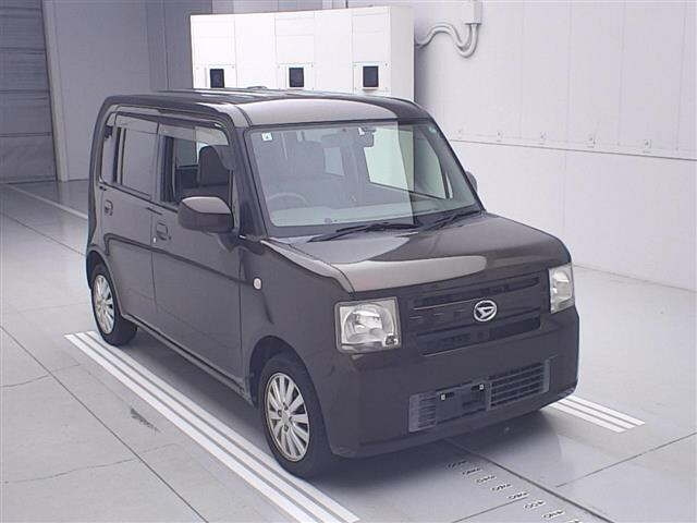 DAIHATSU MOVE — фото