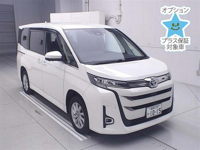 TOYOTA NOAH — фото