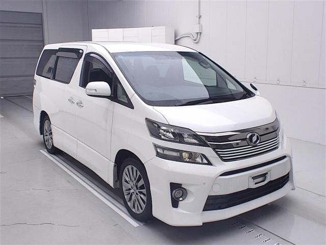 TOYOTA VELLFIRE — фото