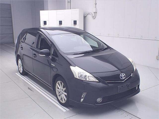 TOYOTA PRIUS — фото