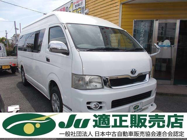 TOYOTA HIACE — фото