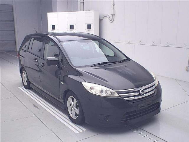 NISSAN LAFESTA — фото