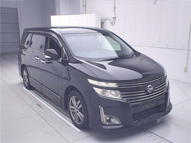 NISSAN ELGRAND — фото