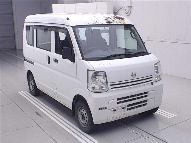 NISSAN CLIPPER — фото