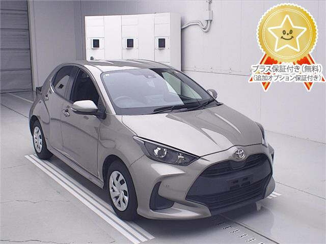 TOYOTA YARIS — фото