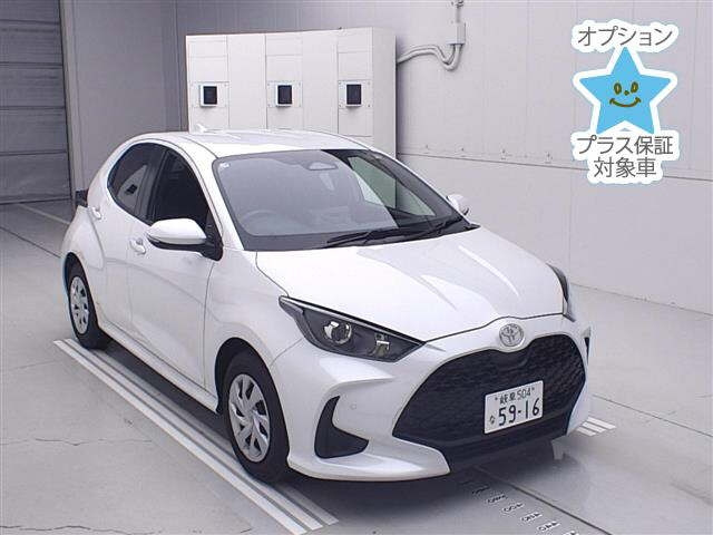 TOYOTA YARIS — фото