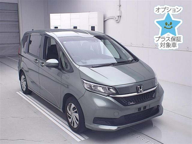 HONDA FREED — фото