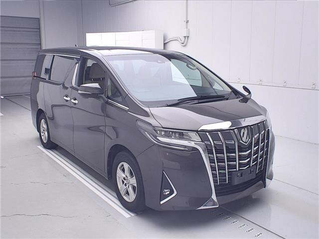 TOYOTA ALPHARD — фото
