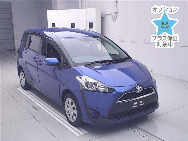 TOYOTA SIENTA — фото