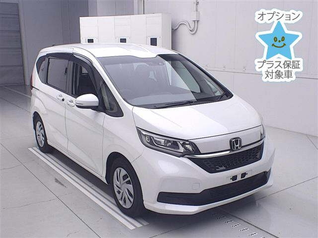 HONDA FREED — фото