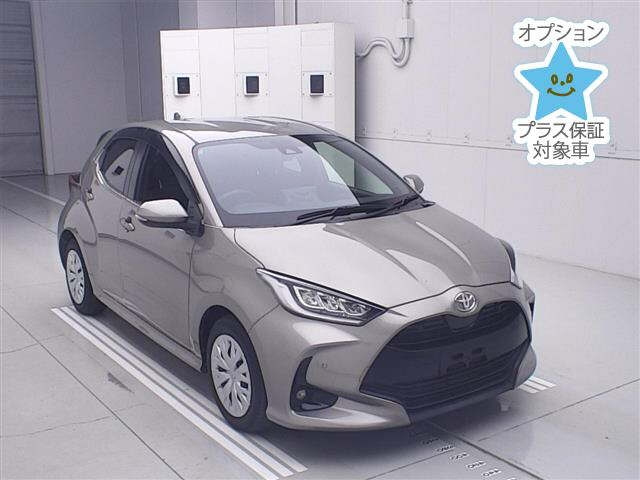TOYOTA YARIS — фото