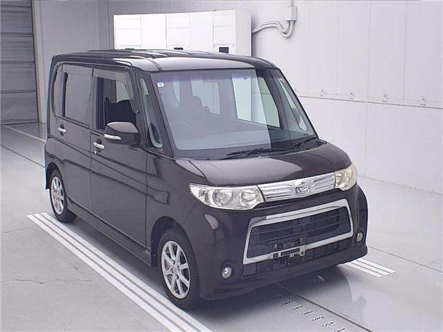 DAIHATSU TANTO — фото