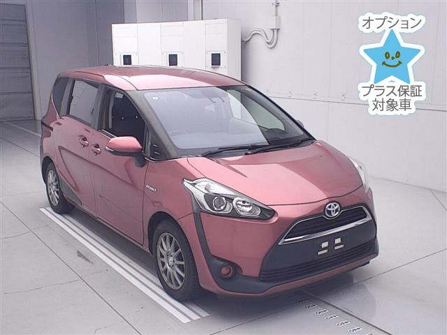 TOYOTA SIENTA — фото