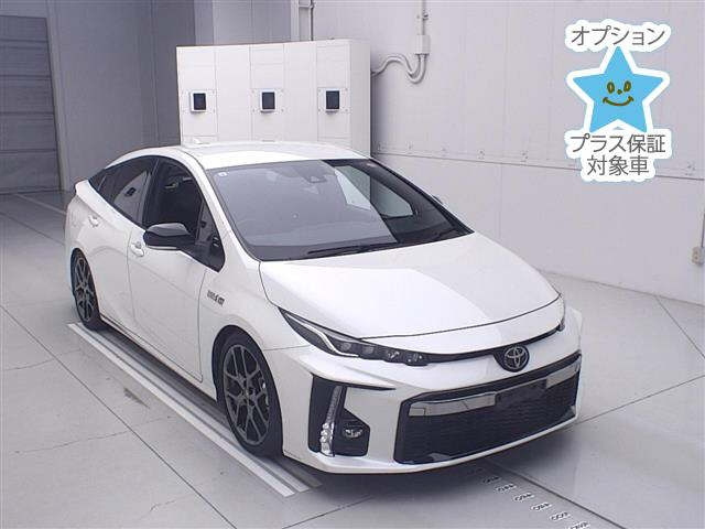 TOYOTA PRIUS — фото