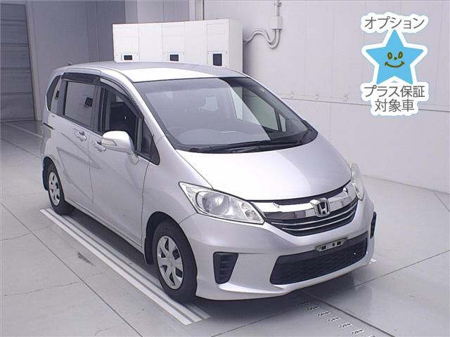 HONDA FREED — фото