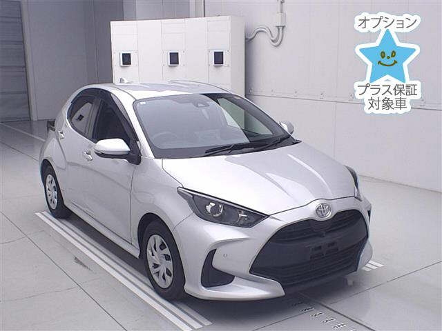 TOYOTA YARIS — фото
