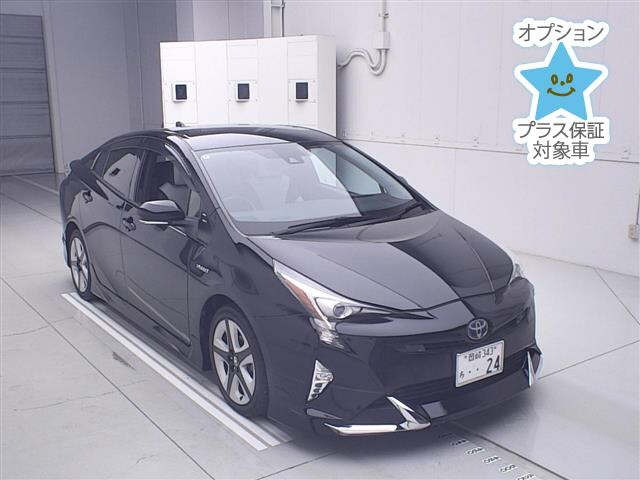 TOYOTA PRIUS — фото