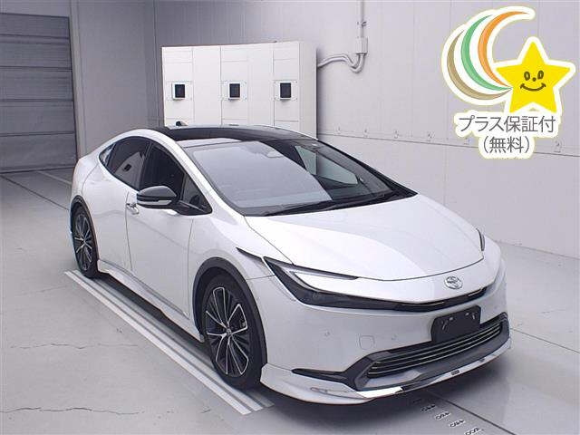 TOYOTA PRIUS — фото