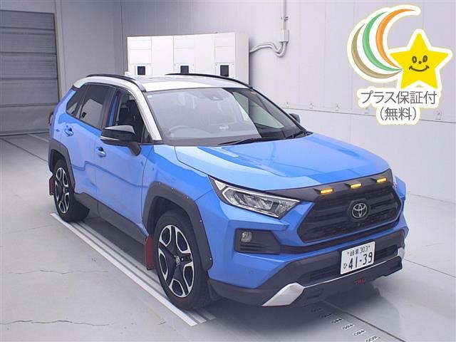 TOYOTA RAV4 — фото