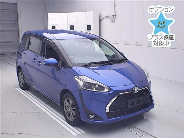 TOYOTA SIENTA — фото