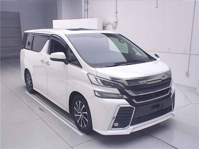 TOYOTA VELLFIRE — фото