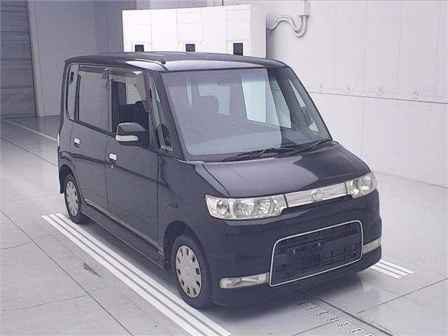 DAIHATSU TANTO — фото