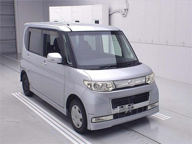 DAIHATSU TANTO — фото