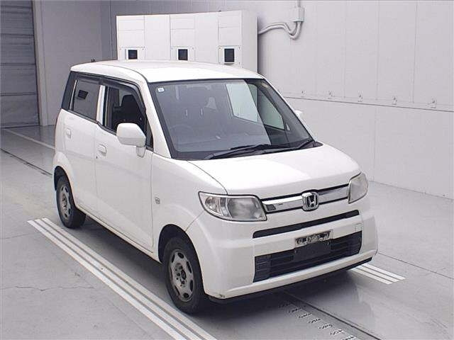 HONDA ZEST — фото