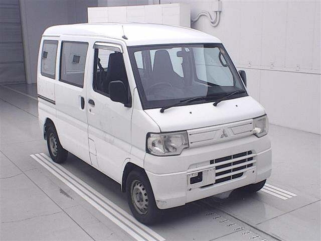 MITSUBISHI MINICAB — фото