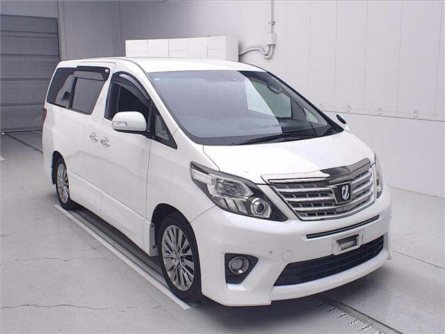 TOYOTA ALPHARD — фото